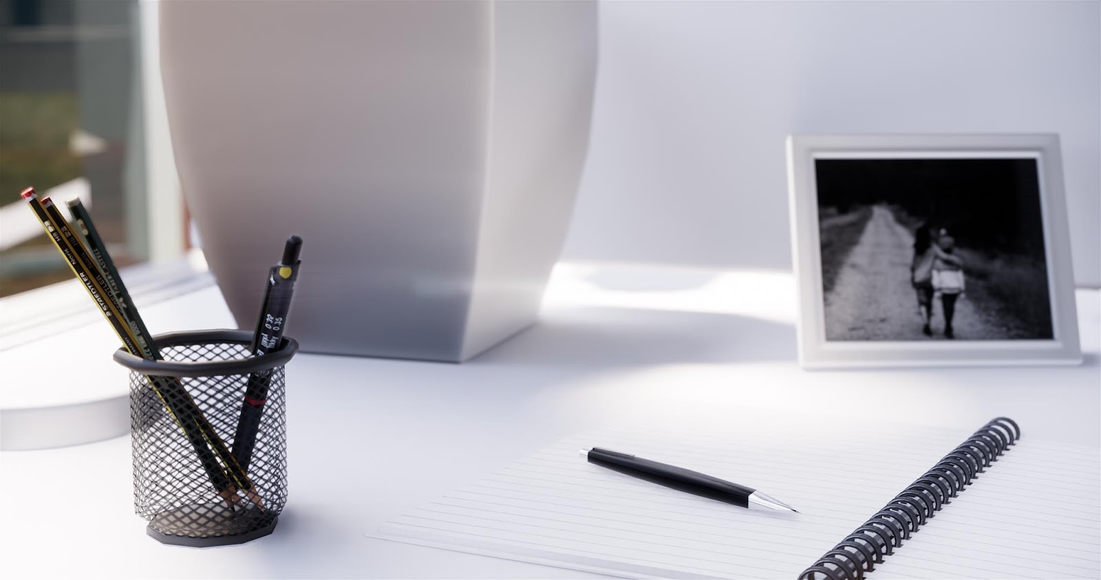Reflections and highlights on the desk materials
